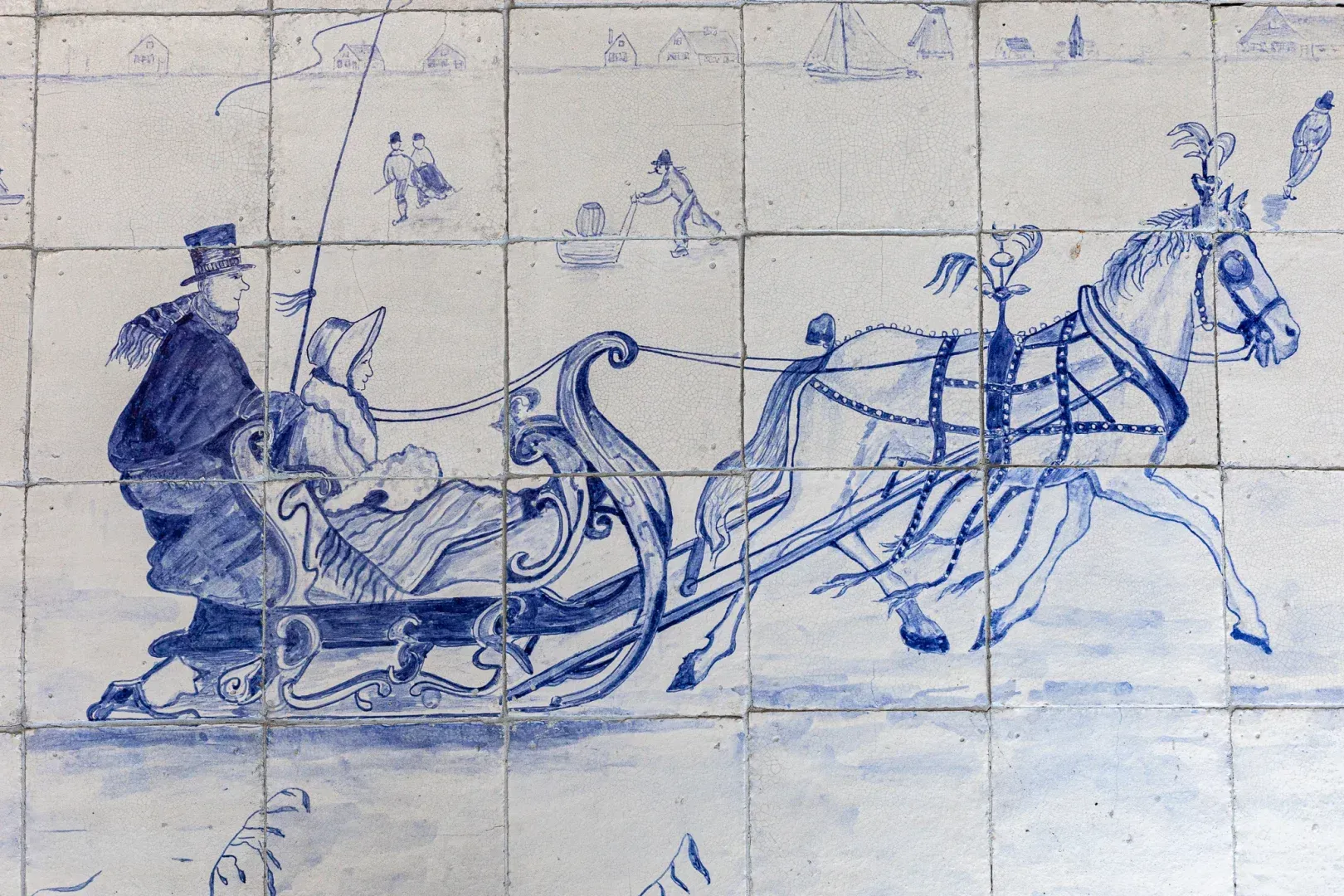 Carreaux anciens bleus de Delft avec marques de cuisson, assemblés en panneau