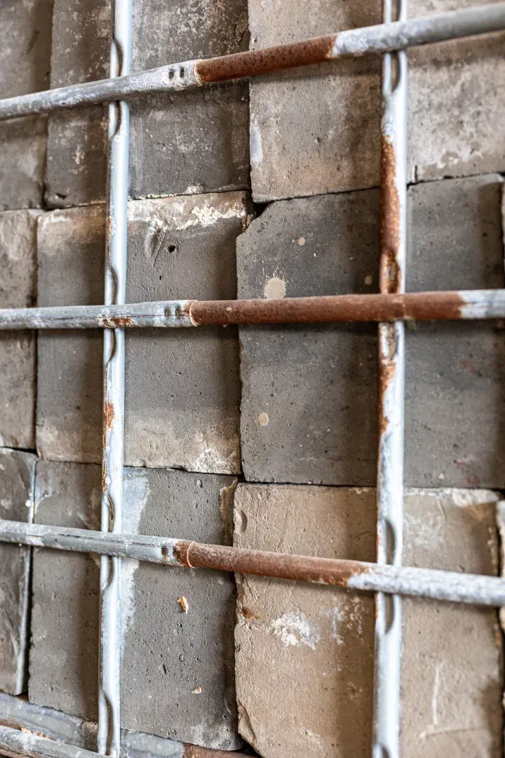 Carreaux de sol anciens à cuisson réductrice