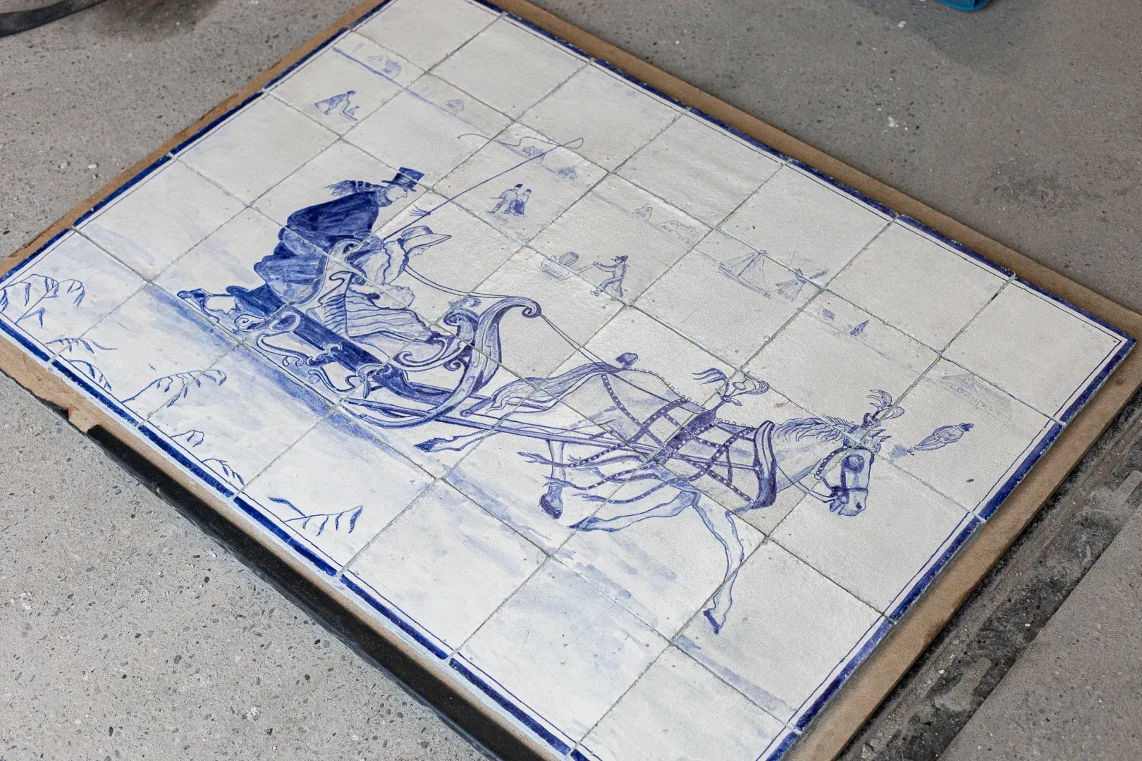 Panneau authentique de carreaux bleus de Delft
