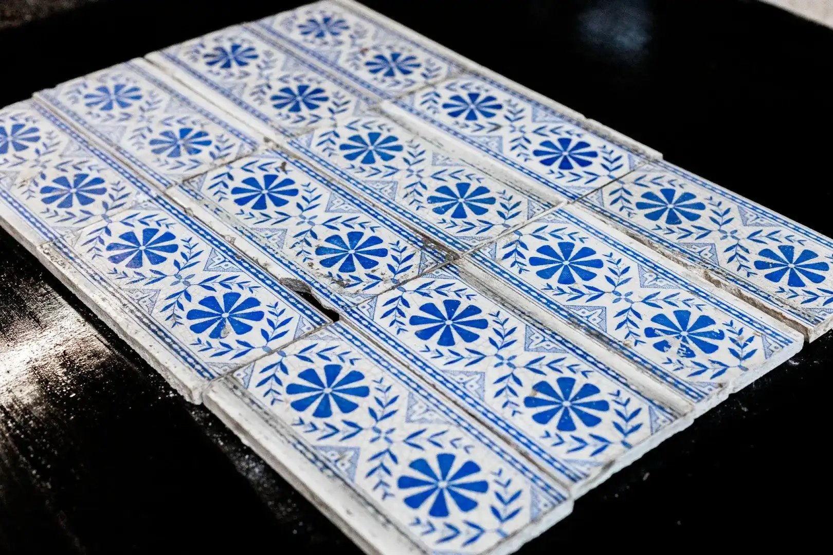 Oud Hollandse Handvorm Randtegels Met Schildering Delftsblauw