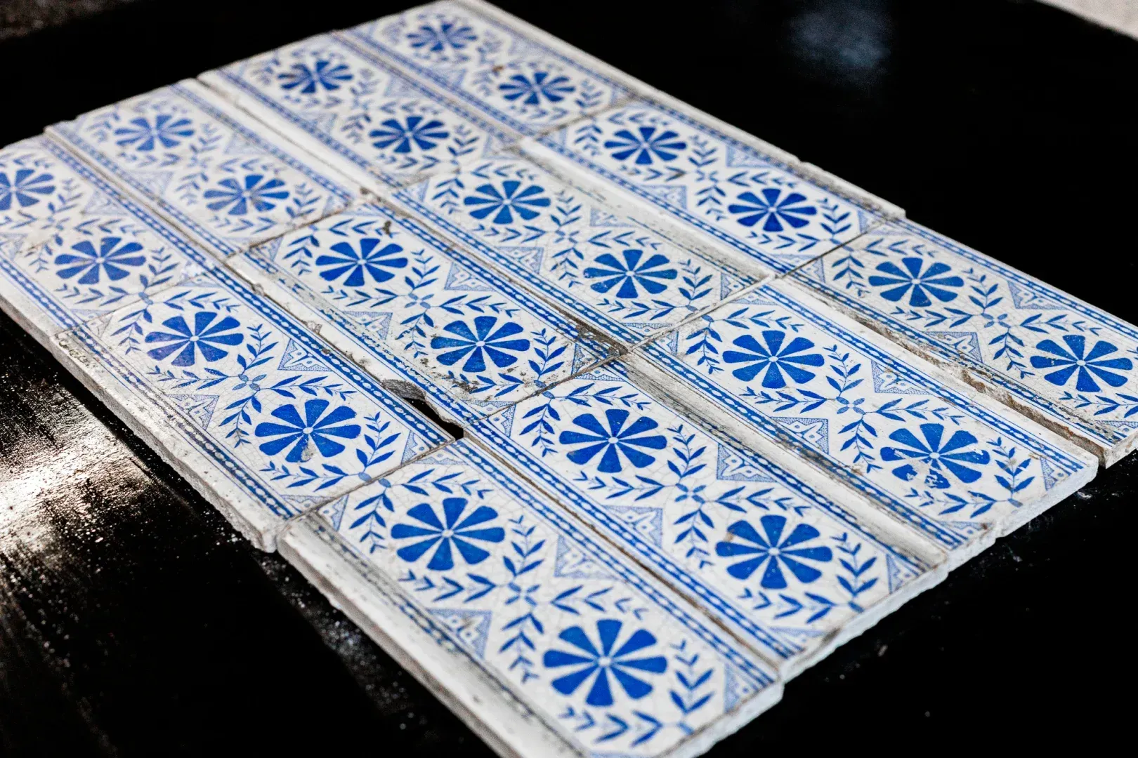 Oud Hollandse Handvorm Randtegels Met Schildering Delftsblauw