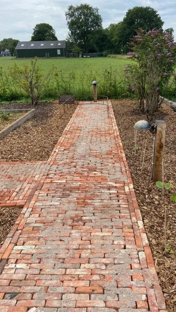 Oude Vormbakstenen Pad