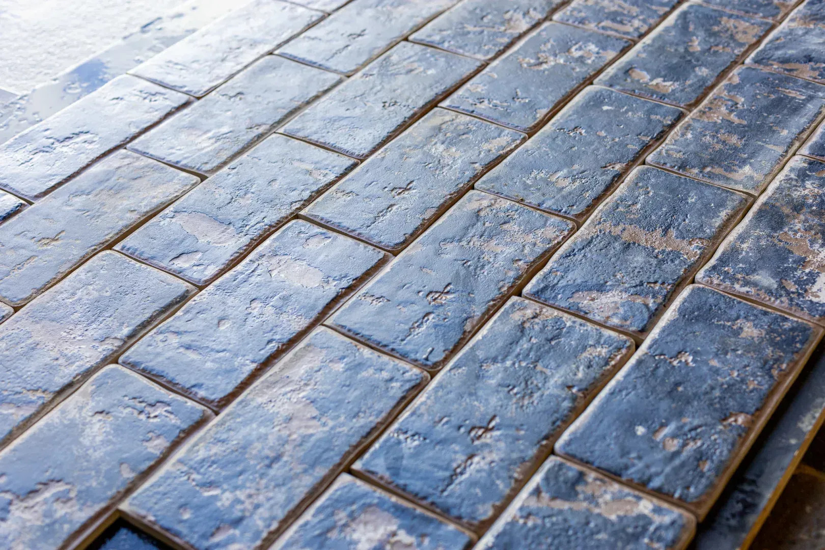 Carreaux vieillis en terre cuite