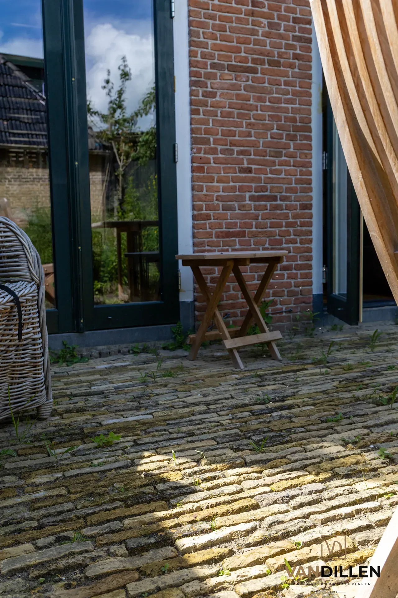 Antieke boeren straatgeeltjes in Makkum