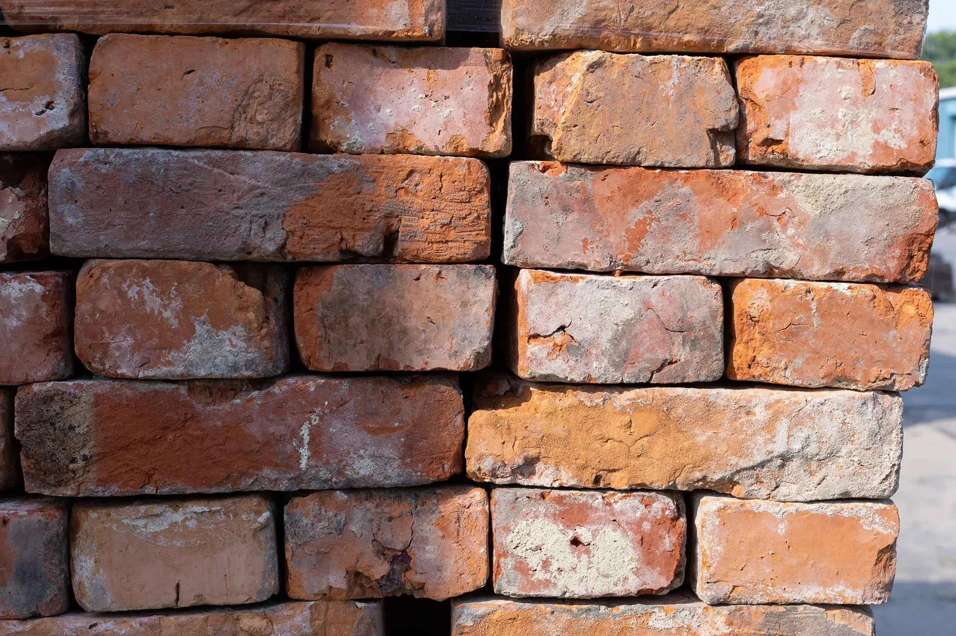 Antique masonry bricks cleaned of mortar