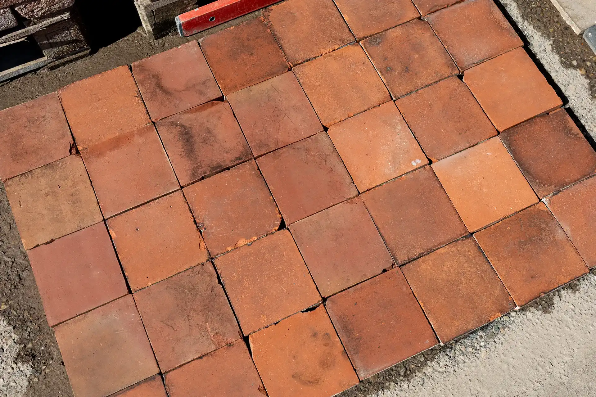 Antieke Harde Vloertegels Rood