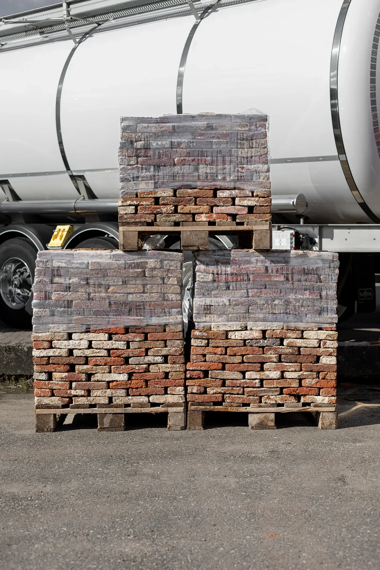 Antique Rhine-size bricks