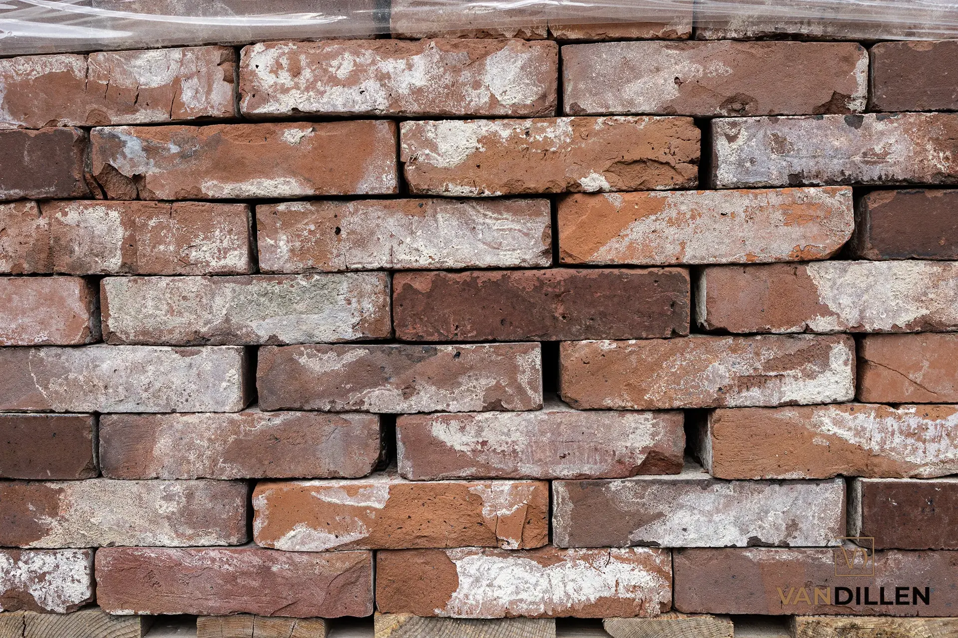 Brown-purple Groningen bricks