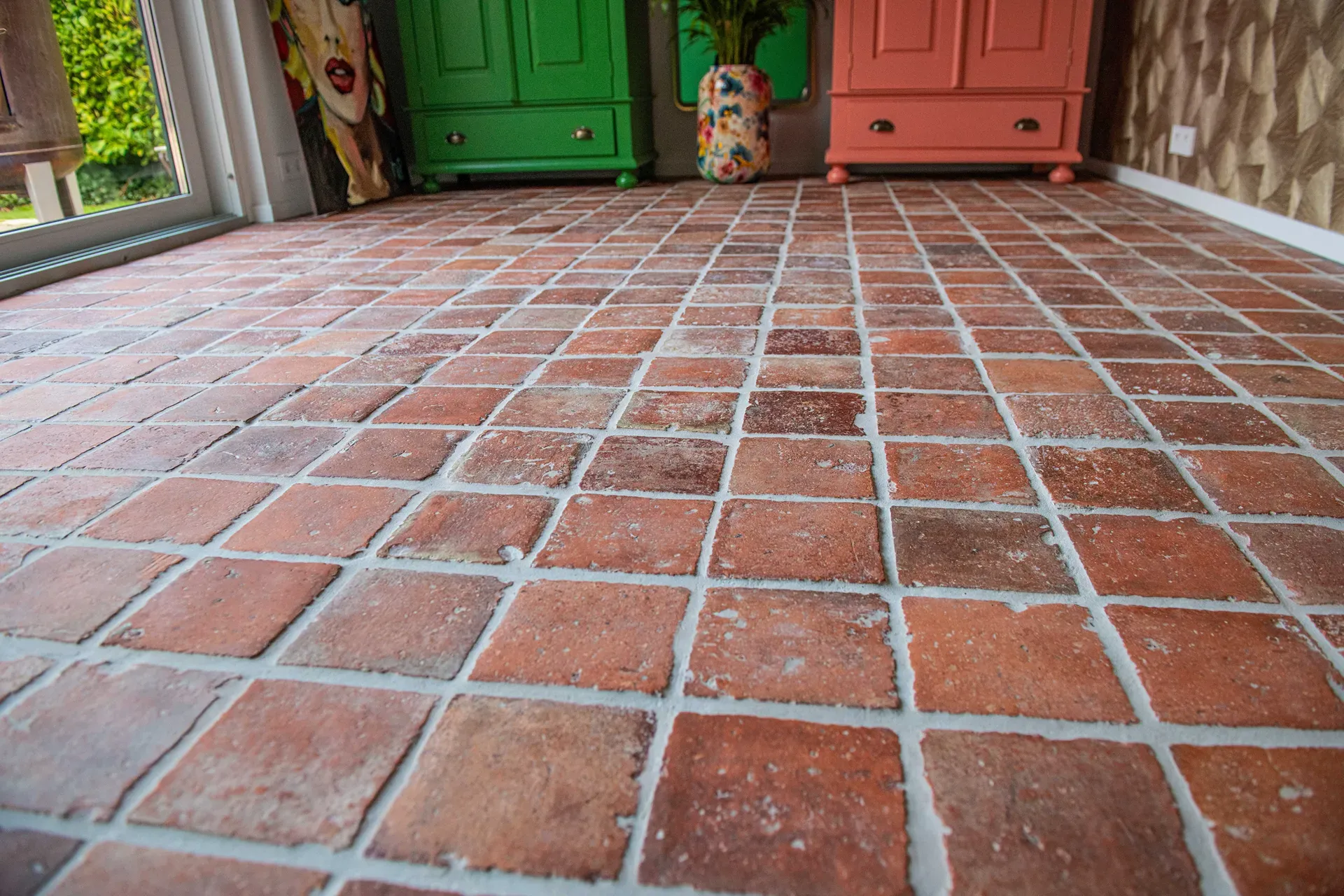 Dark-toned French terracotta tiles