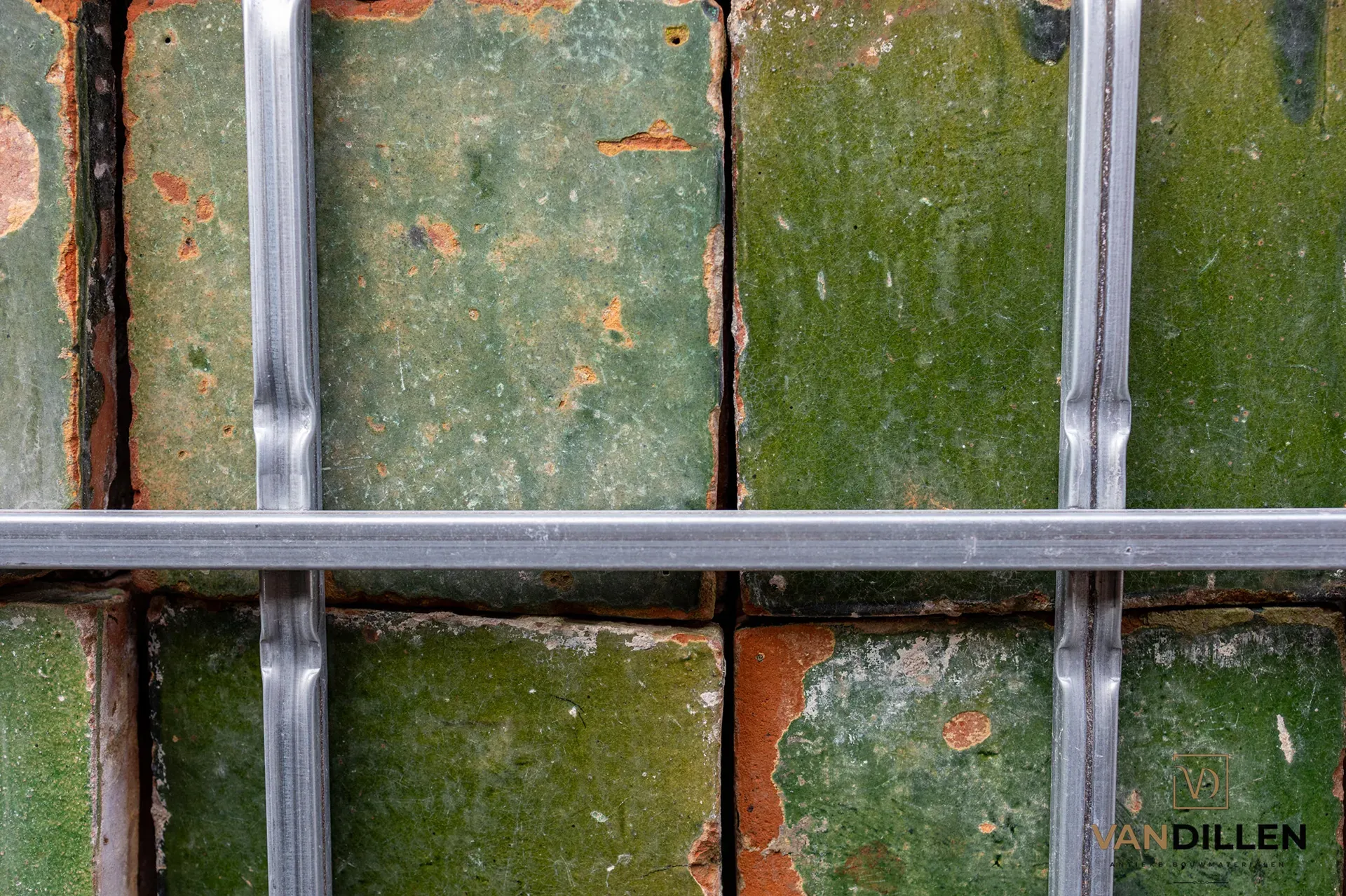 Green-glazed floor tiles, 22 cm
