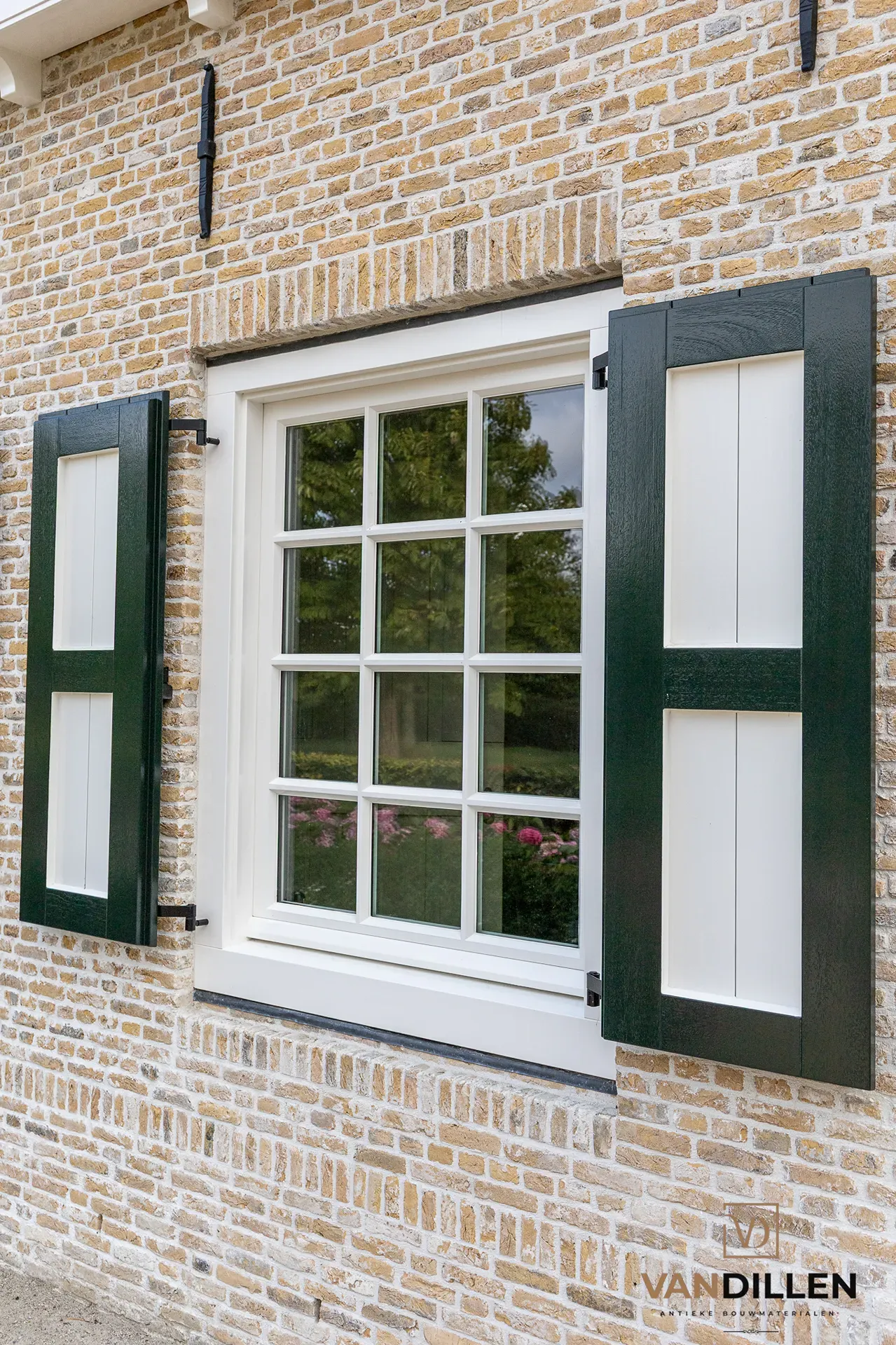 Gele handvorm ijsselstenen in Zuid-Nederland