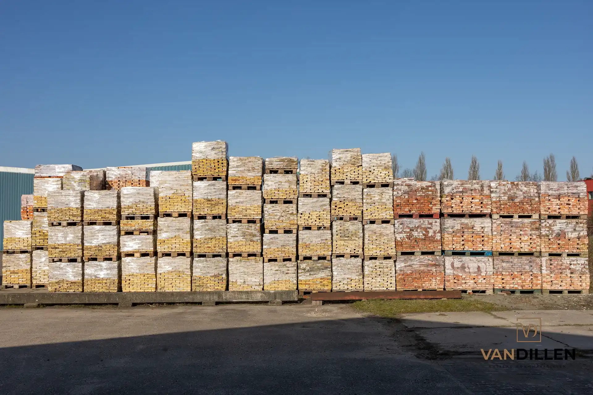 Grote Partijen Oude Antieke Bakstenen Metselstenen Voor Nieuwbouw Circulair Duurzaam