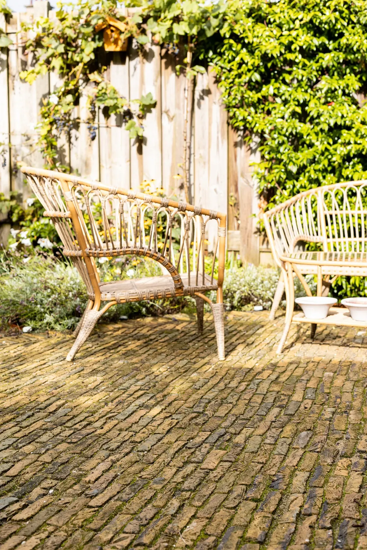 Hard IJssel bricks for paving