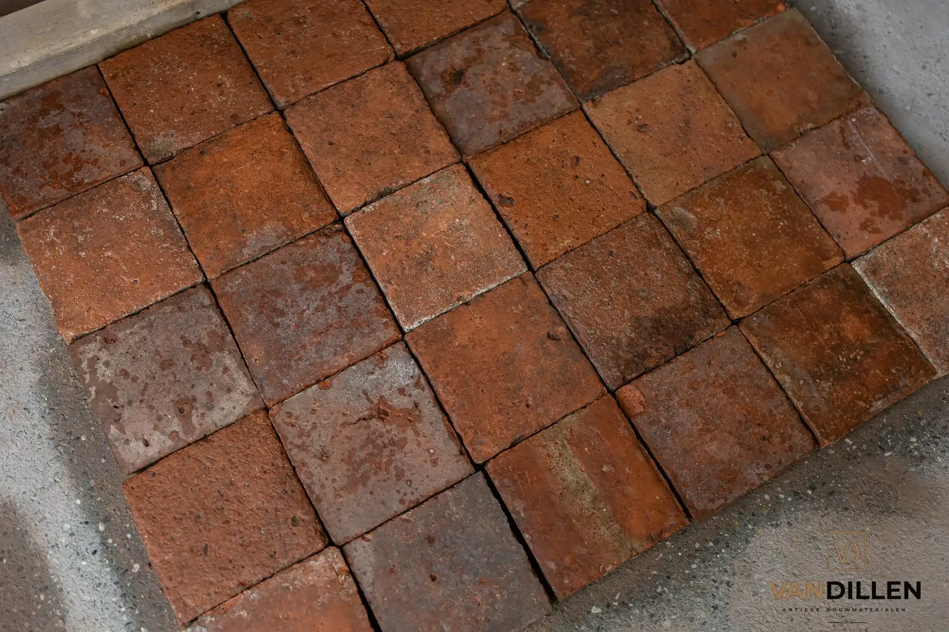 Historische Rode Plavuizen Uit Frankrijk