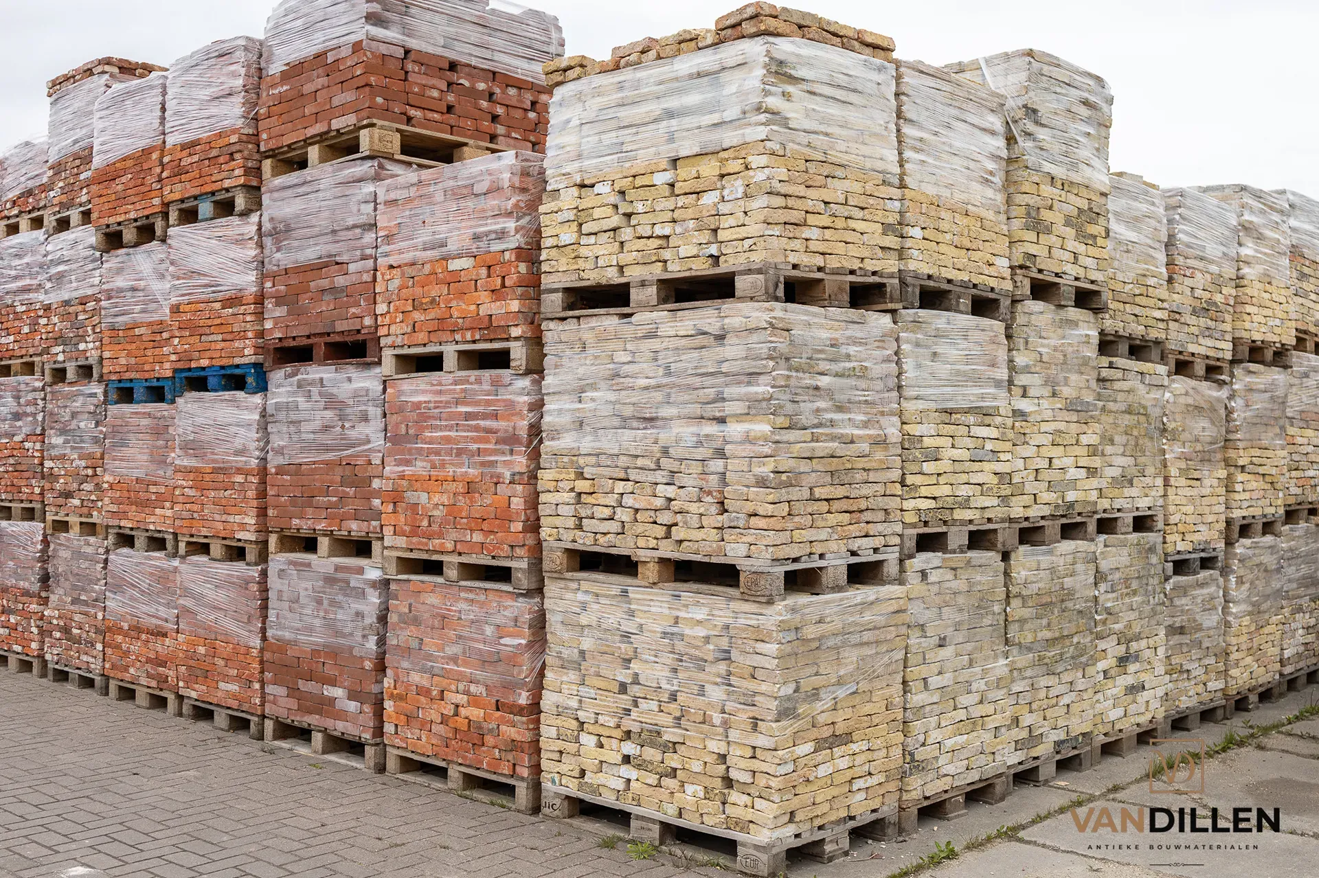 Oude metselstenen handvorm vormbak geel rood kopen