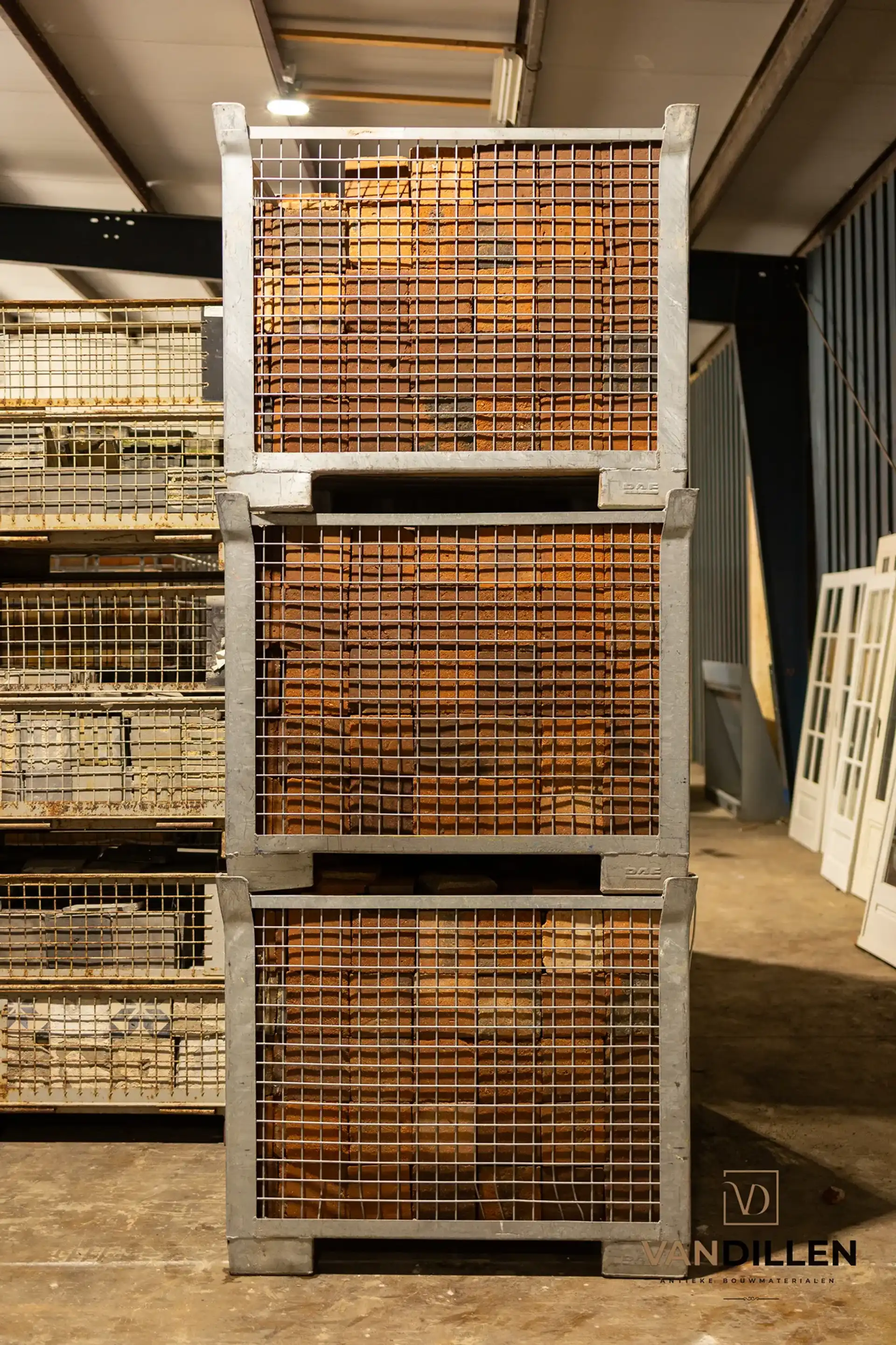 Landelijke Donker Gekleurde Antieke Oude Vloertegels