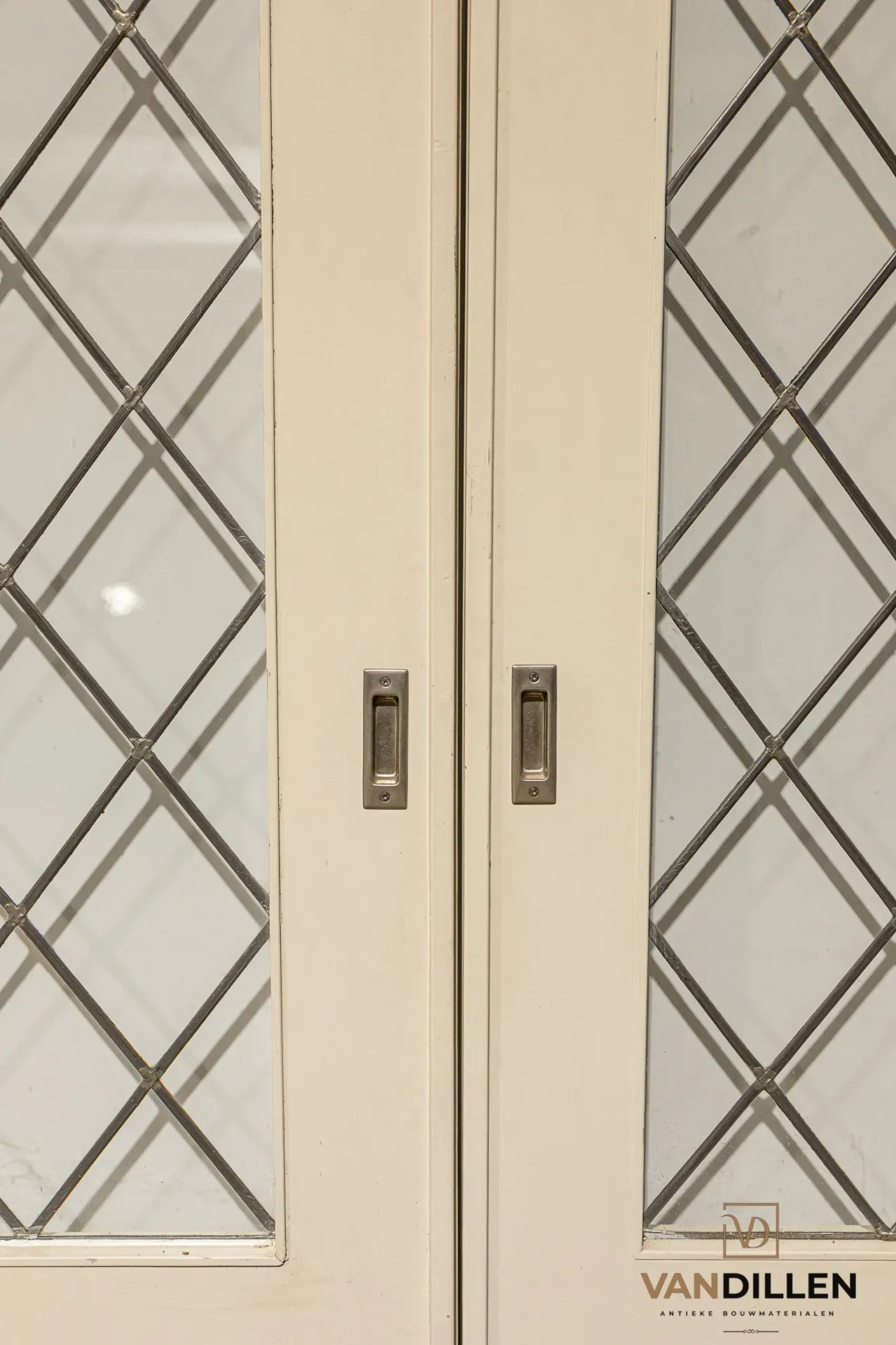 No. 25 old internal sliding doors