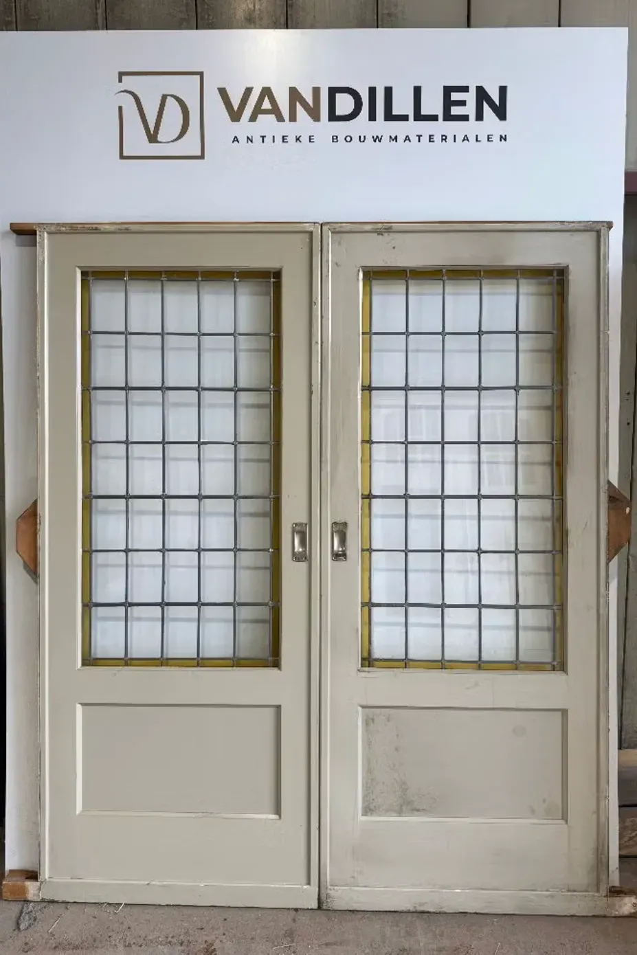 No. 137: Antique period sliding doors with stained glass, 210 x 87