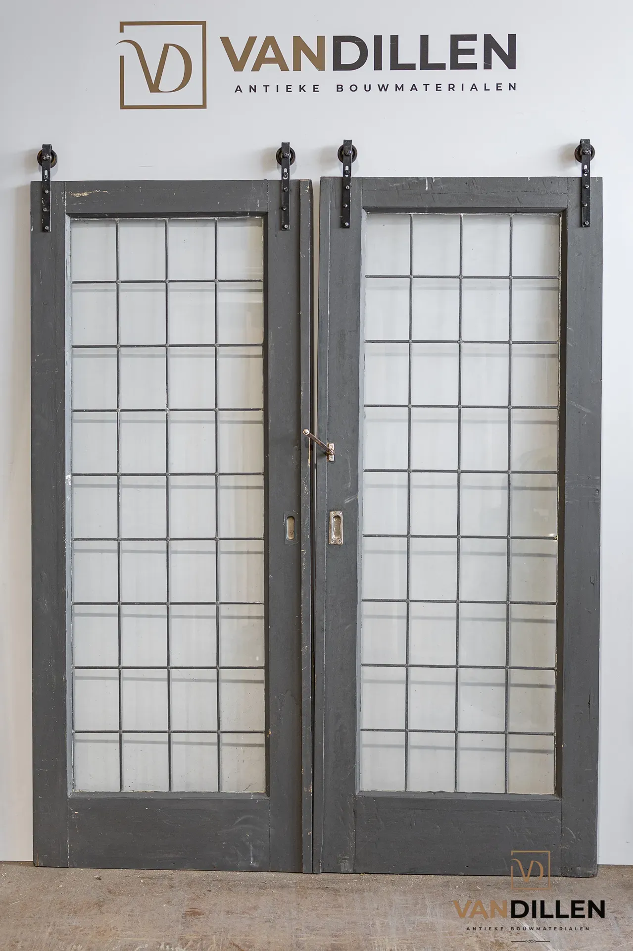 No. 105 antique internal dividing doors with clear leaded glass