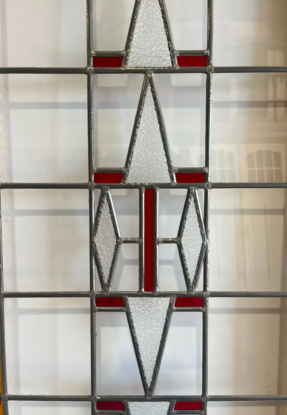 Nr 118 Ensuite schuifdeuren met art deco glas in lood