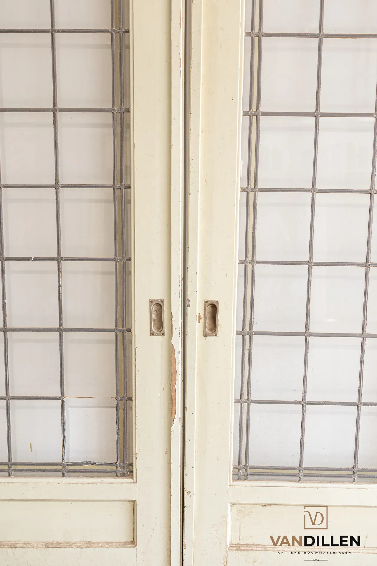 Nr 120; Hoge set antieke ensuite met glas in lood en kleur rand