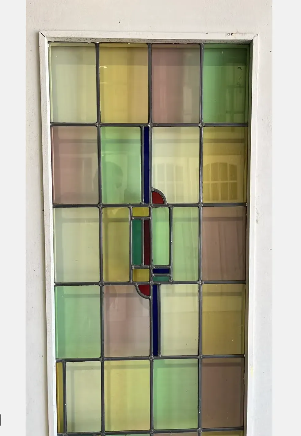 Nr 122 ensuite vouwdeuren met art deco glas in lood