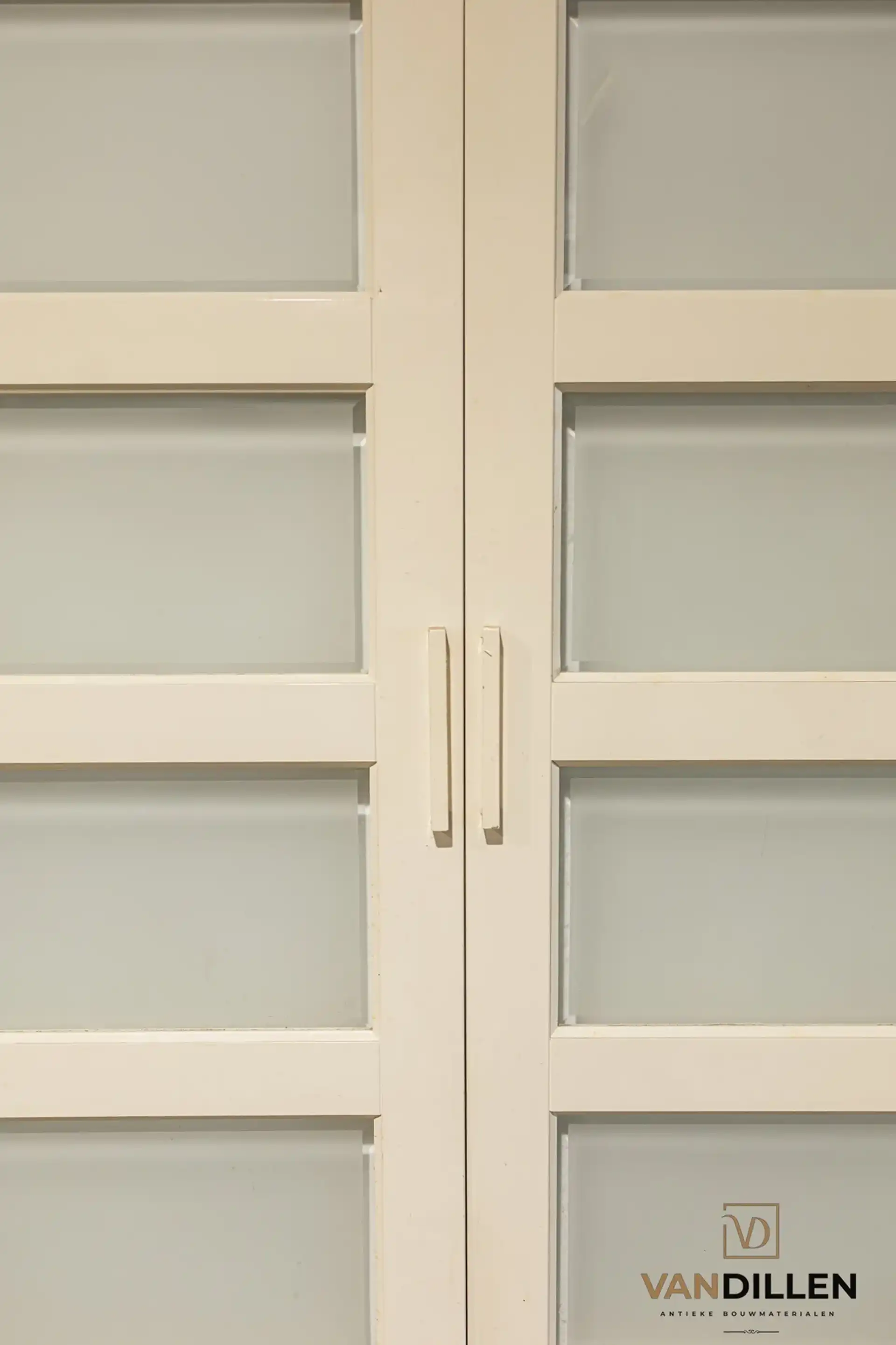 Nr 23 Ensuite Met Blind Glas En Roedeverdeling