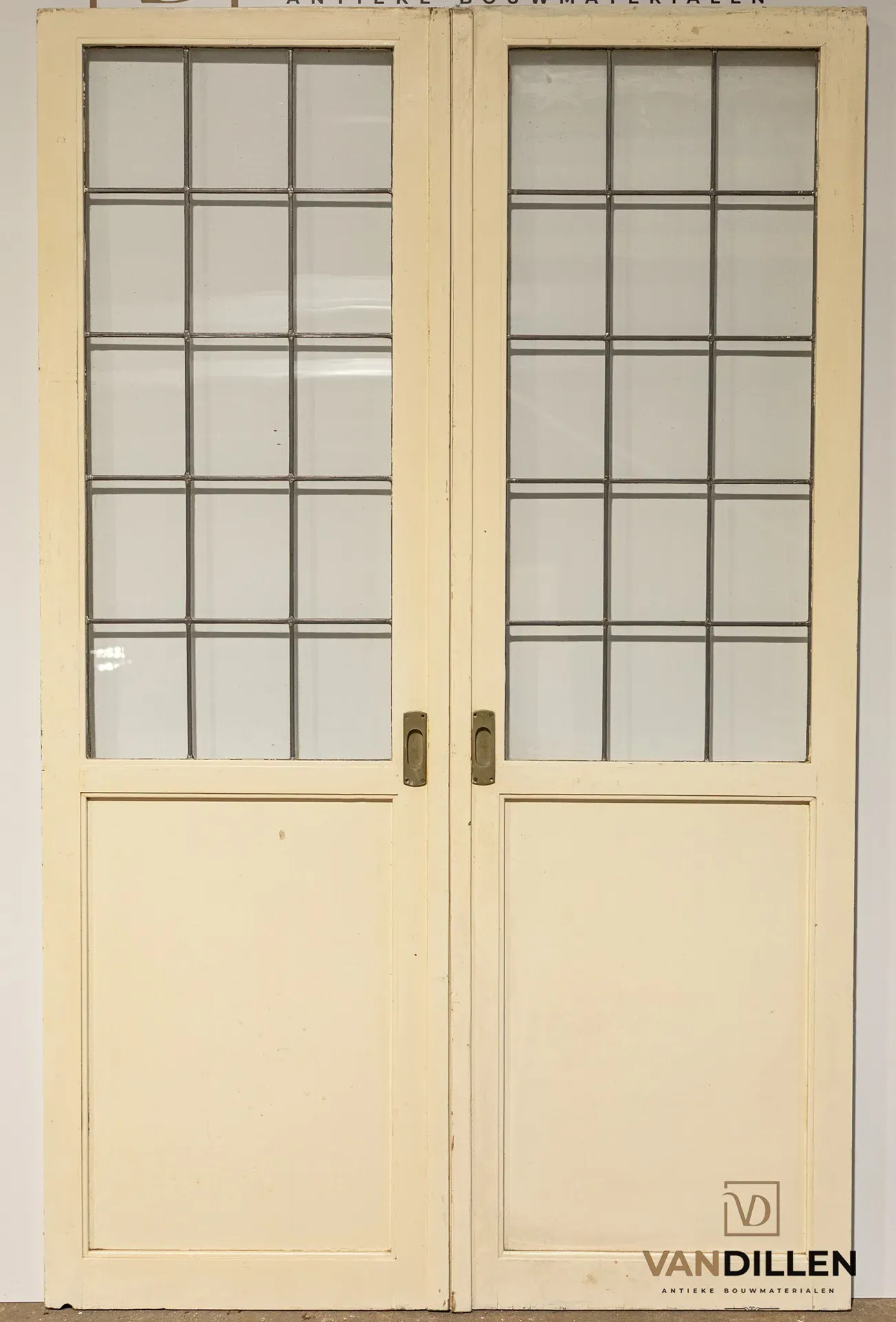 No. 56 narrow internal dividing doors with stained glass