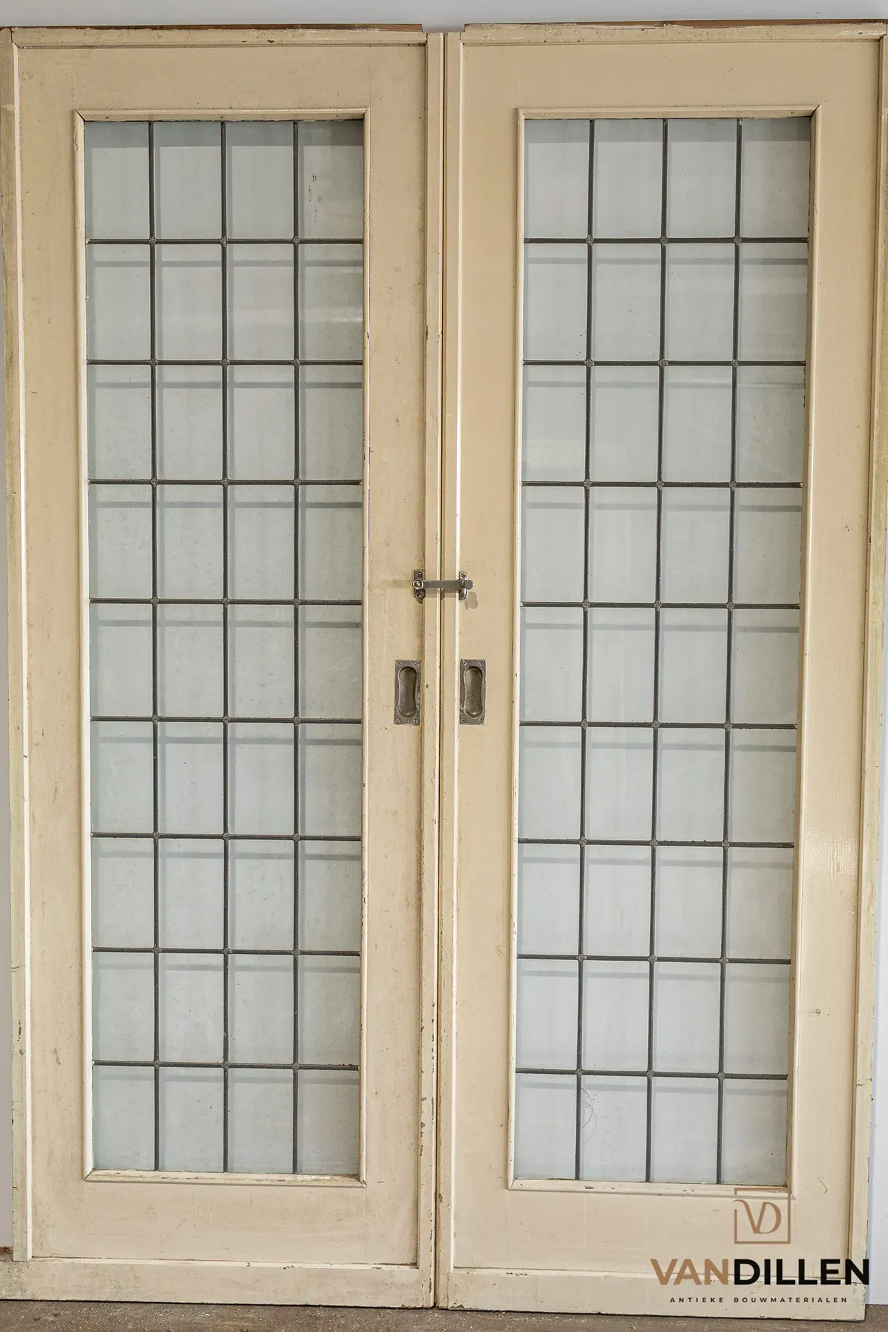 N° 88, portes anciennes de séparation intérieure avec vitraux