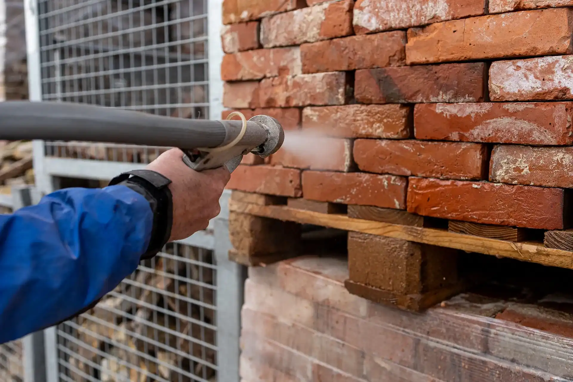 Oude Bakstenen Metselstenen Luchtgommen Of Zandstralen Reinigen