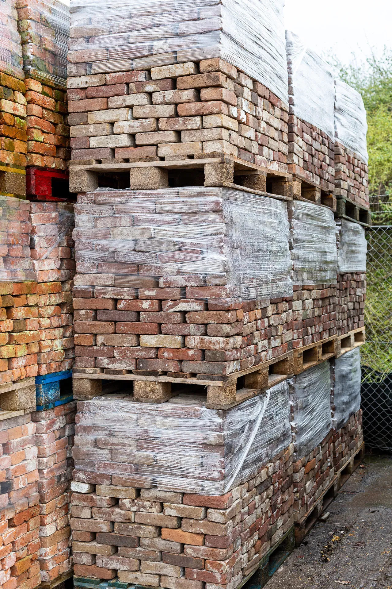 Old bricks from the 1930s, cleaned of mortar