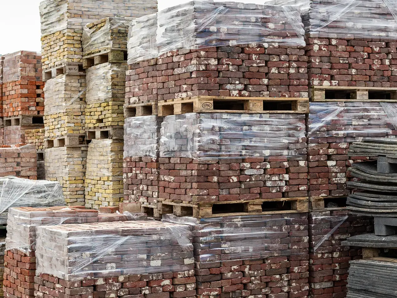 Oude Gevelstenen Paars