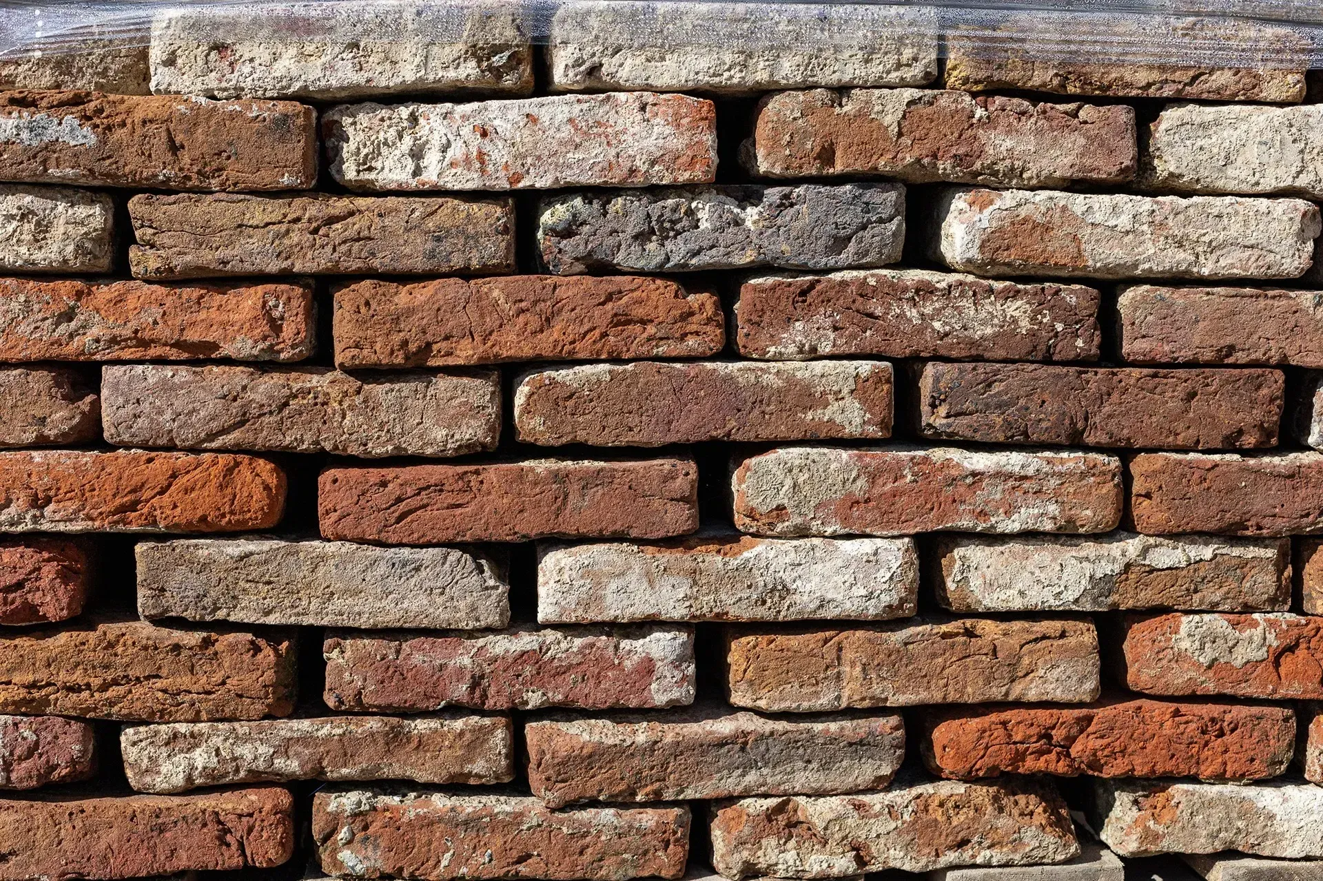 Old Rhine-size masonry bricks