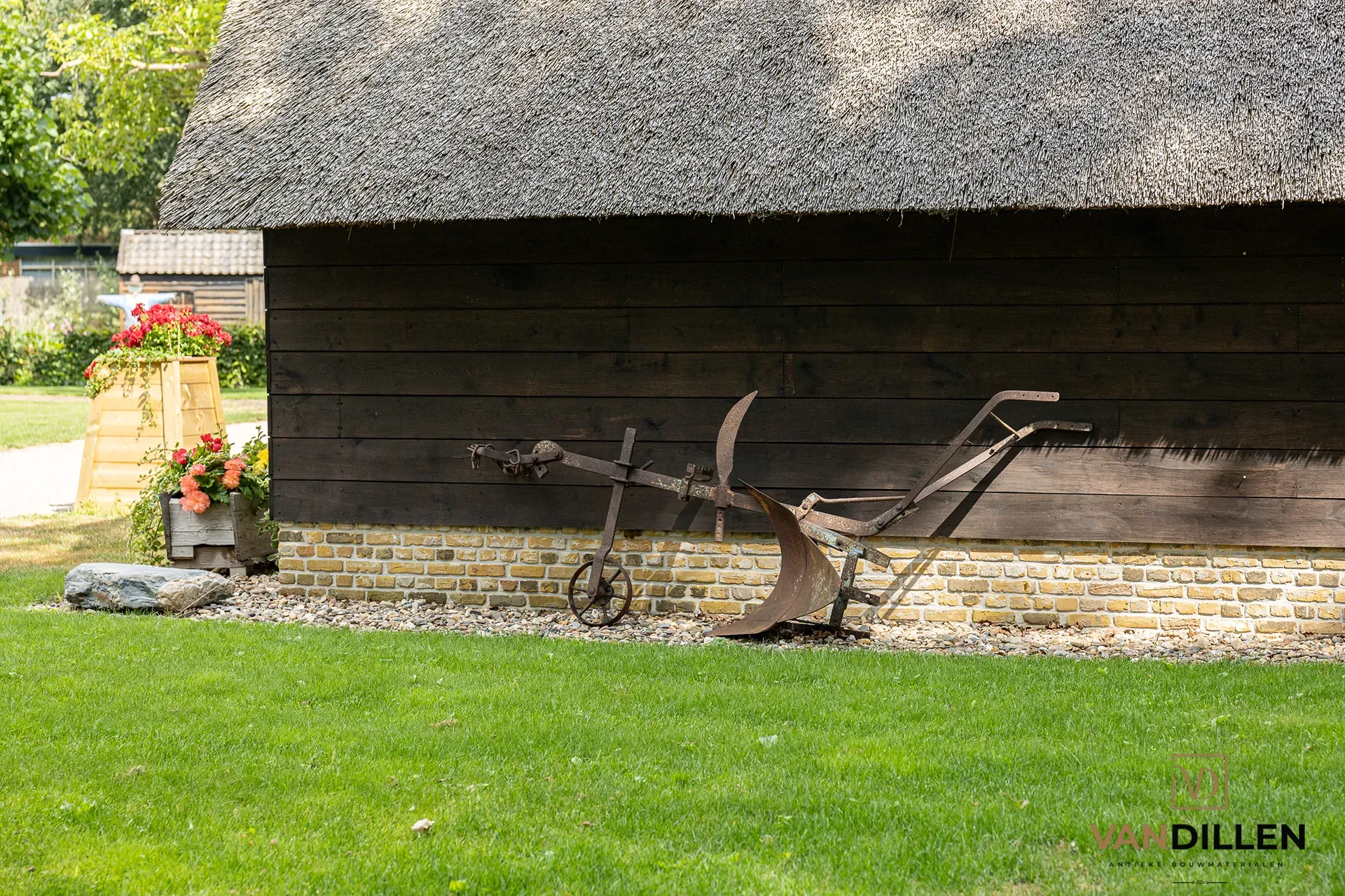 Oude vormbak ijsselstenen in Heeswijk