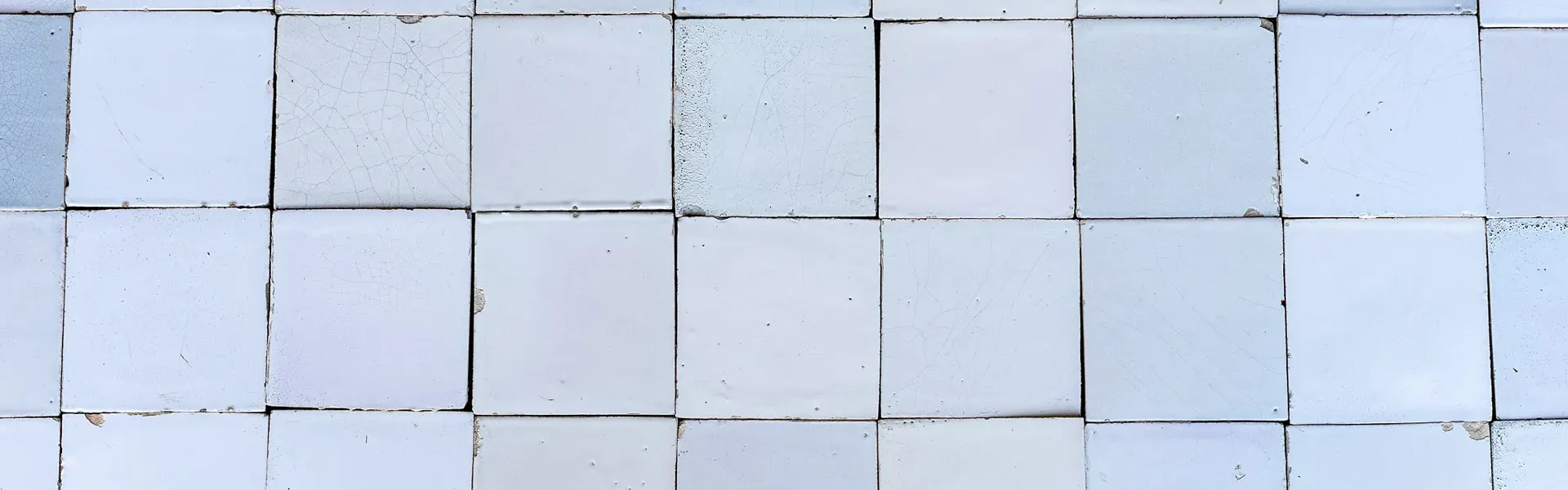 Carreaux muraux blancs anciens des Pays-Bas