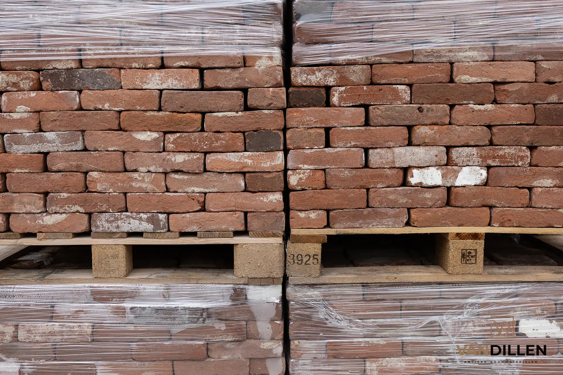 Red Reclaimed Bricks Bakstenen Hergebruikt