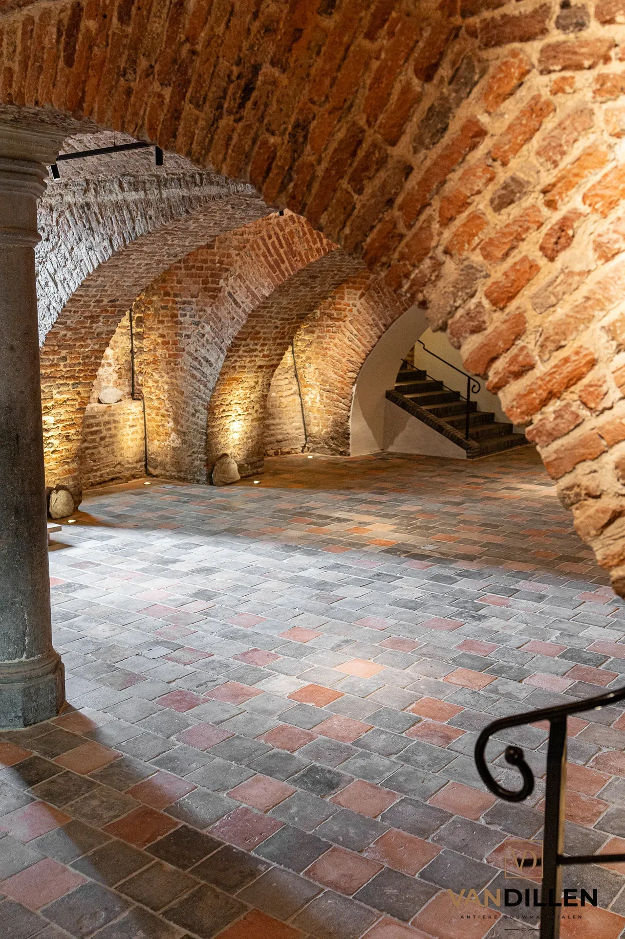 Restauratie Kasteel Huis Bergh - Oude plavuizen mix