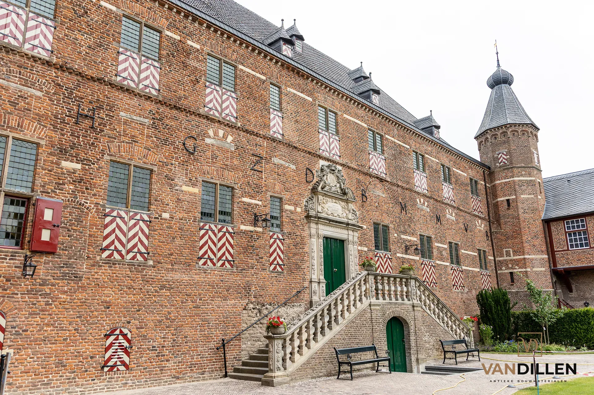 Restauratie Kasteel Huis Bergh - Oude plavuizen mix