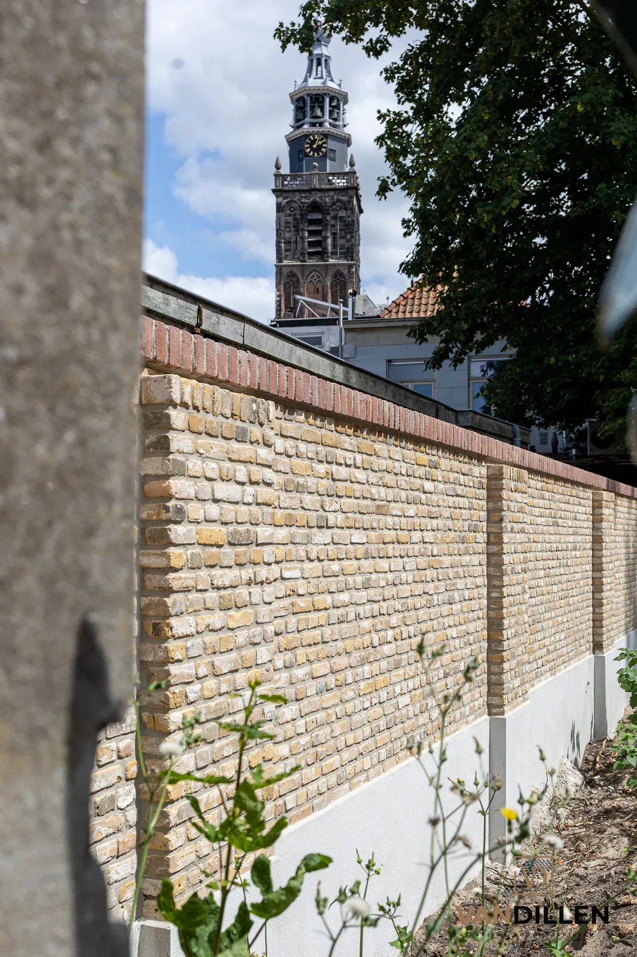 Tuinmuur van vormbak ijsselstenen
