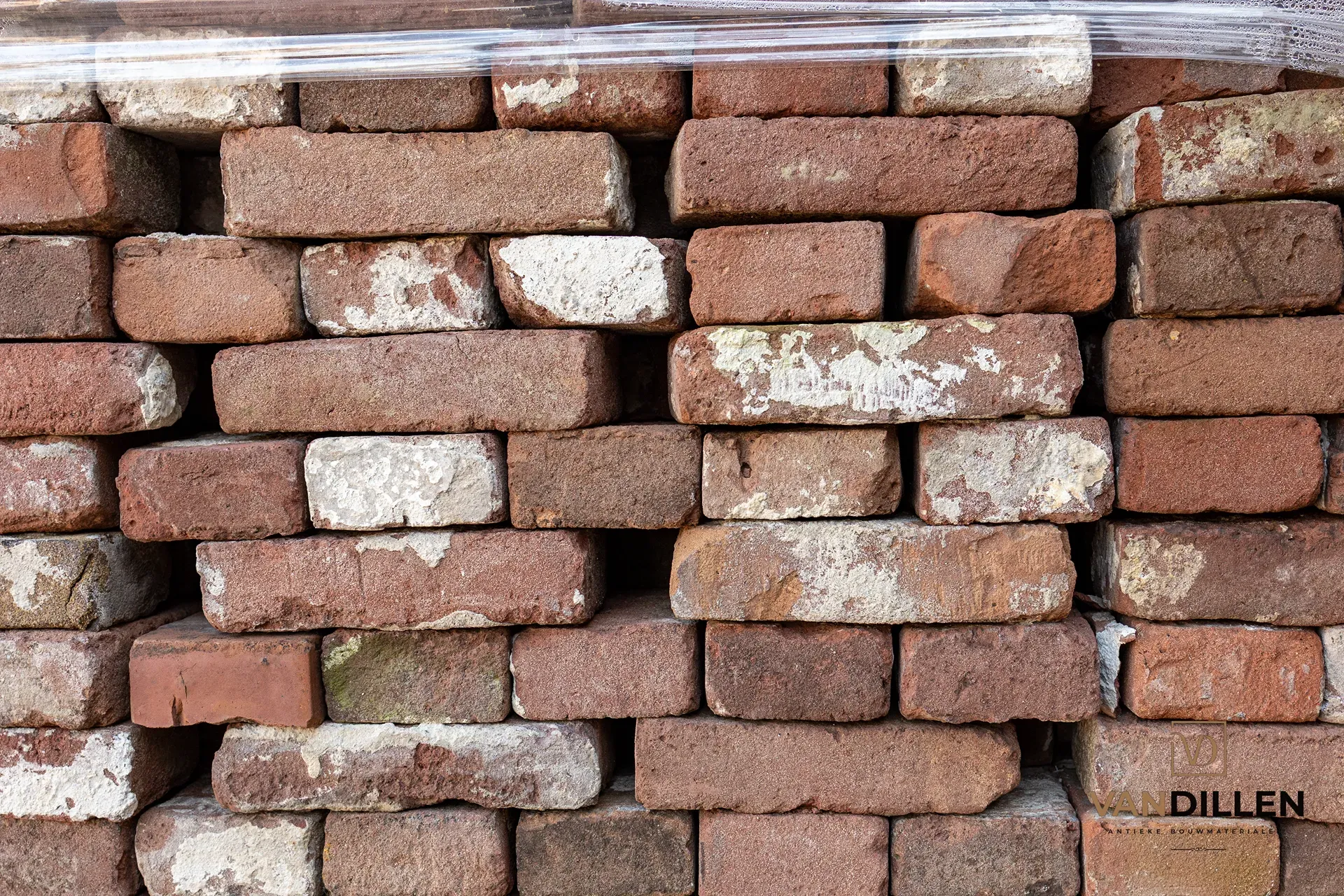Dark old moulded bricks in Waal size, 22 x 5