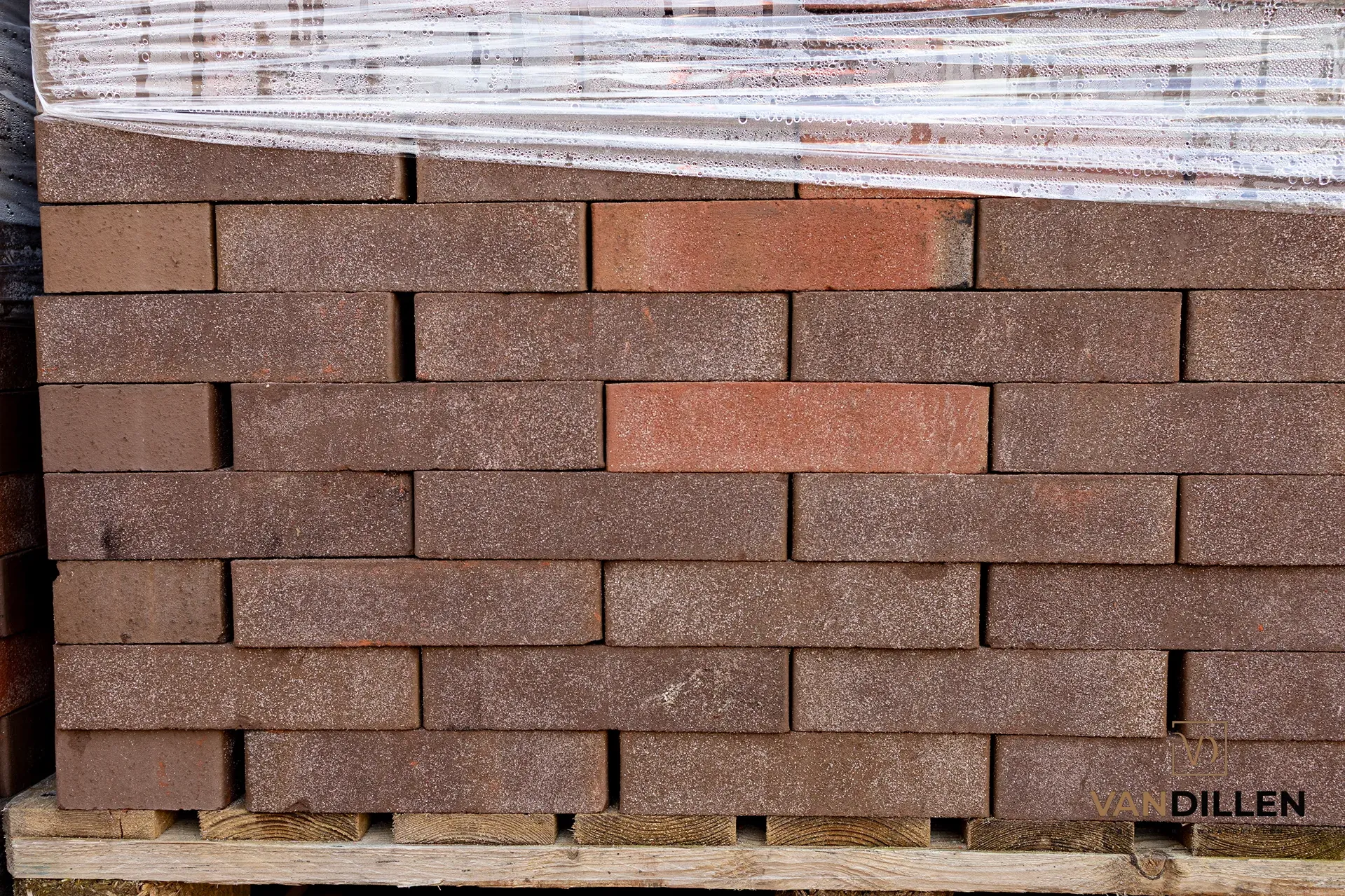 High-quality purple moulded bricks for a new-build project